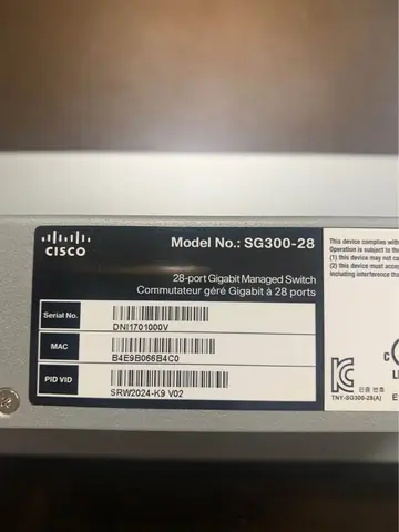 Switch Cisco SG300-28 administrable – foto 2
