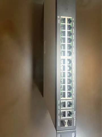 Switch Cisco SG300-28 administrable – foto 4